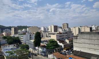 Imagem 2: Excelente apartamento em Vila Isabel, de dois quartos com, sala ampla, dependência comple