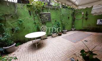 Imagem: Laranjeiras, apartamento tipo casa com quintal