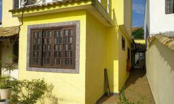 Imagem 3: Casa à Venda em Resende-RJ, Bairro Vila Verde: 3 Quartos, 2 Suítes, 3 Salas, 4 Banheiros