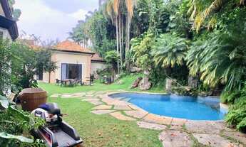 Imagem: CASA COM 5 QUARTOS E 8 BANHEIROS À VENDA