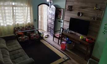 Imagem 2: Casa com 4 quartos e 3 banheiros à venda, 132 m² Por R$ 380.000,00