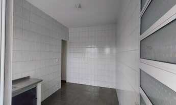 Imagem 7: Casa à venda , 4 quartos e 2 garagem no Jardim Henriqueta - Taboão da Serra, Sp