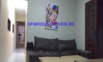 Imagem 2: 3 dormitórios, 1 suítes, 3 banheiro, 4 vagas na garagem, 200M² de Área Construída