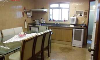 Imagem 2: 4 dormitórios na Rua Camé