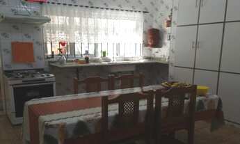 Imagem 2: 3 dormitórios na Rua Halionore