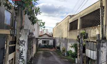 Imagem: 242M² de Área Total na Rua Jaboticabal