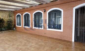 Imagem: CASA TÉRREA em ótima localização próximo