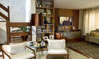 Imagem: 5 dormitórios na Rua Pedro Custódio De