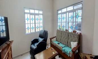 Imagem 6: Sobrado com quintal amplo