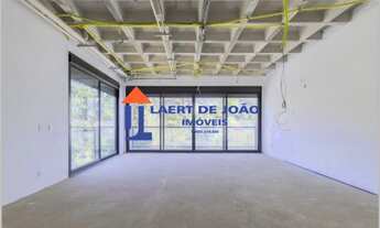 Imagem 6: Luxuosa Casa de Condomínio à Venda em São Paulo-SP, Jardim Petrópolis: 4 Quartos, 4 Suítes