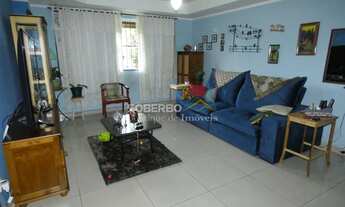 Imagem: Casa 4 Quartos (1 Suíte), Pequeno Jardim