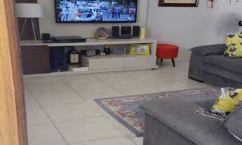 Imagem 4: Casa com 02 dormitórios sendo 01 suíte, sala, cozinha com armários planejados, banheiro so