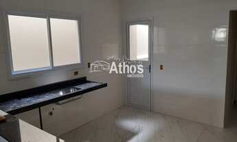 Imagem 6: CASA Com 3 Dormitórios(sendo 1 suíte), WC. Social, Sala, Cozinha americana, Lavanderia cob