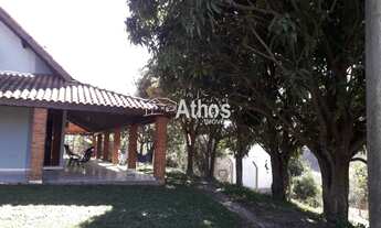 Imagem 3: Sítio com 1 alqueire, área construída de 280 metros co, pomar 7.300 pés de uvas produzindo