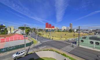 Imagem 6: Apartamento em frente ao Mercado Municipal do Capão Raso com vaga coberta