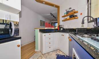 Imagem 7: Apartamento em frente ao Mercado Municipal do Capão Raso com vaga coberta