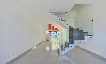 Imagem 3: Belíssimo sobrado de Alto Padrão com 3 quartos sendo 1 suíte, vaga para 2 carros no bairro