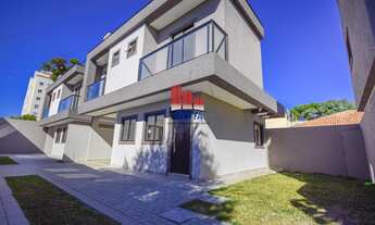 Imagem: Sobrado novo com terraço na região do