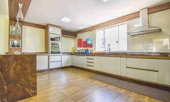 Imagem 2: Sobrado Alto Padrão com 3 quartos e sala comercial no Neoville