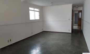 Imagem 2: Casa de Luxo em Condomínio - 3 Quartos, 1 Suíte, 2 Salas, 2 Vagas de Garagem, 107m² - Itu