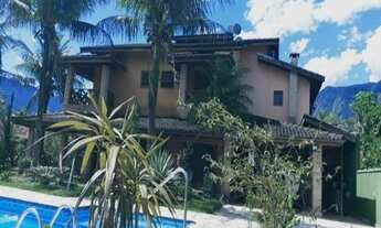 Imagem: Casa de luxo em condomínio completo na