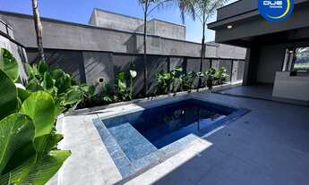 Imagem: Casa a venda no condomínio Vila Paradiso