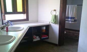 Imagem 5: Sobrado em condomínio, acesso pelo KM 26,5 da Rodovia Raposo Tavares. Condomínio com clube