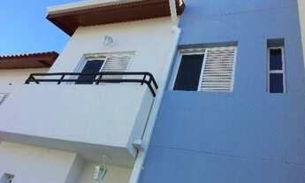 Imagem 2: Sobrado em condomínio com lazer, próximo a Granja Viana! Agende sua visita