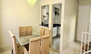 Imagem 3: Imóvel confortável, com entrada lateral, em condomínio charmoso com área de lazer bacana