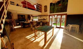 Imagem 3: CASA INTEGRADA COM LINDA VISTA PARA ÁREA VERDE. Em condomínio com total infraestrutura