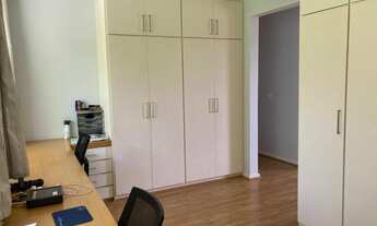 Imagem 4: Casa fantástica sólida, recém reformada, muito bem distribuída, com lindo projeto arquitet