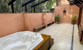 Imagem 7: Casa Triplex em Condomínio Fechado na Granja Viana