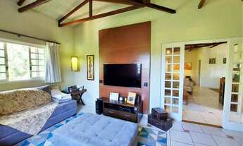 Imagem 6: Casa com privacidade cercada de áreas verdes preservadas do próprio condomínio. - O condom