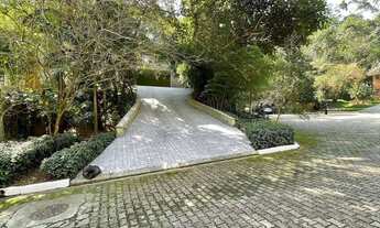 Imagem 3: Propriedade com localização privilegiada, com vista, totalmente clean e lindamente decorad