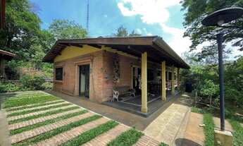 Imagem: Linda casa de campo rústica, no coração