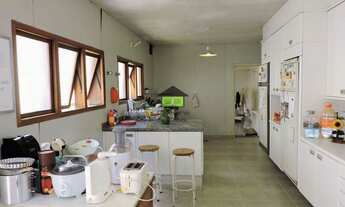 Imagem 7: Casa Colonial americana, com 4 suítes e piscina! Ao lado do Clube!