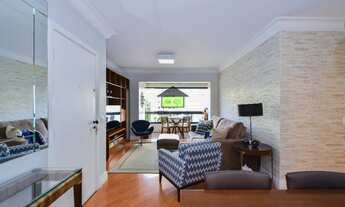 Imagem 2: Com 3 dormitórios, sendo 1 suíte com um espaçoso closet, além de um banheiro social e um l