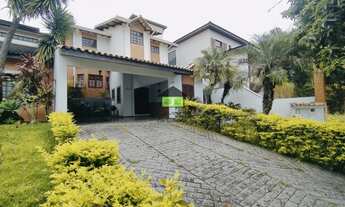 Imagem 2: Linda casa com ótima infraestrutura em um dos melhores condomínios da Granja Viana!