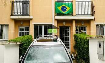 Imagem: Casa em condomínio fechado na região da