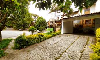 Imagem 3: Linda casa com ótima infraestrutura em um dos melhores condomínios da Granja Viana!