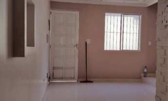 Imagem 3: Casa em Condomínio à Venda em Cotia-SP, 2 Quartos, 2 Salas, 2 Banheiros, 1 Vaga na Garagem