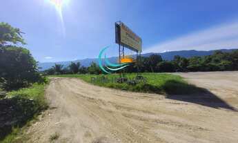 Imagem 5: Terreno comercial de frente para a Rio Santos com 520 m2 limpo, com 13 metros de frente