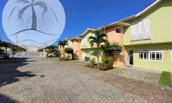 Imagem 2: Sobrado com 2 suítes em Condominio fechado com quintal e piscina