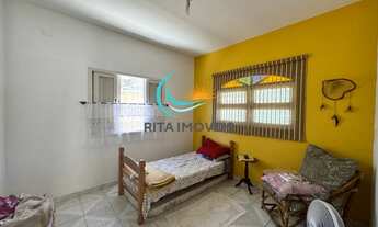 Imagem 6: Que tal morar em uma casa de praia com piscina e confortável a apenas 300 metros da praia!