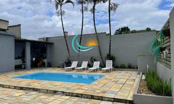 Imagem 2: Procurando uma casa aconchegante com uma área incrível de lazer com piscina? Temos o imóv