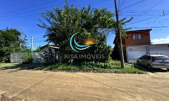 Imagem: Lote de terreno plano com vegetação nativa