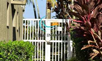 Imagem 2: São dois Apartamentos unidos, frente mar pé-na-areia, no térreo, com 3 quartos e 3 banheir