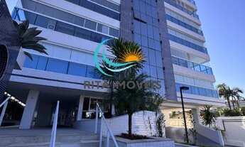 Imagem: Cobertura duplex mobiliada, localizada no