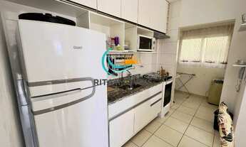 Imagem 7: Apartamento mobiliado no 2o andar, com dois dormitórios, 1 banheiro, sala com sacada