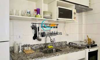 Imagem 6: Apartamento mobiliado no 2o andar, com dois dormitórios, 1 banheiro, sala com sacada
